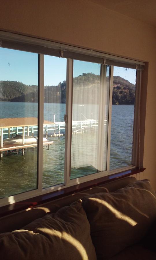 Overlooking Clearlake From The Living Room 外观 照片